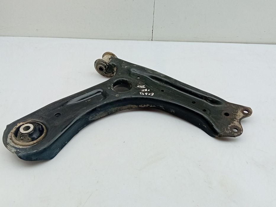 Braço de suspensão frente direito SEAT Ibiza IV SportCoupe (6J1, 6P5)