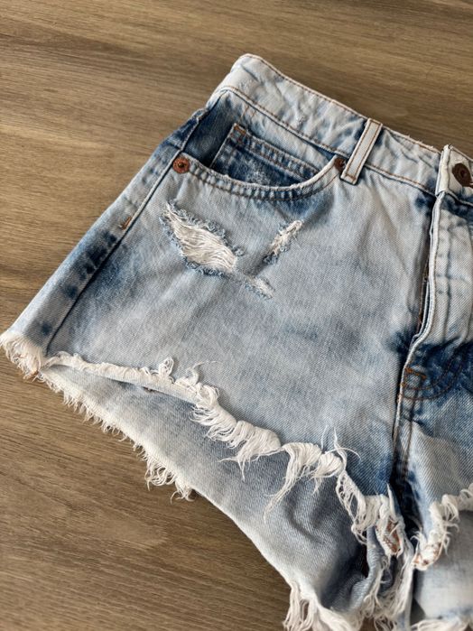 Calções ganga - Marca Bershka