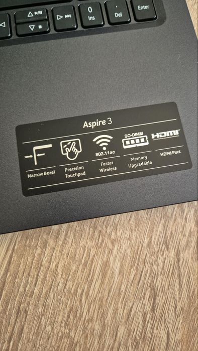 Sprzedam laptopa,stan idealny