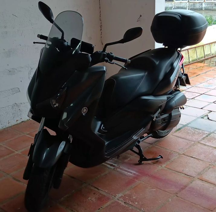 Yamaha X Max 125