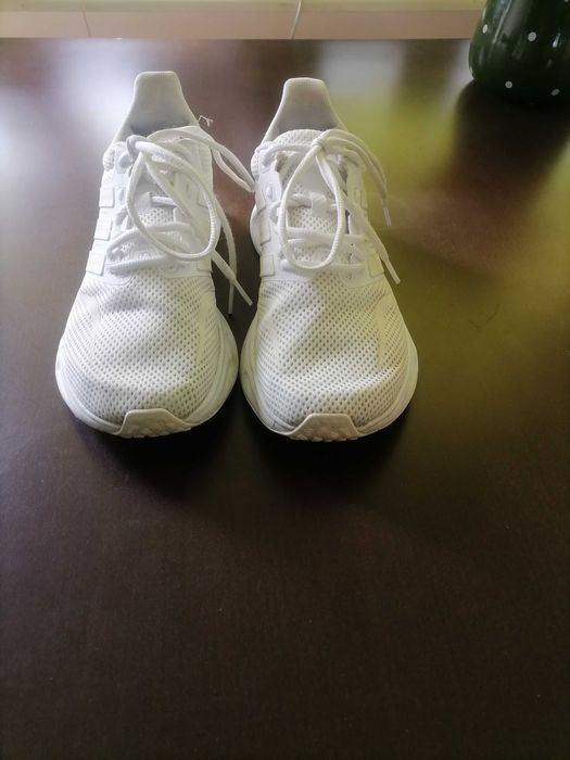 Buty młodzieżowe Adidas