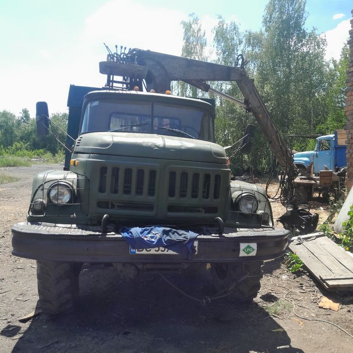 Послуги Вивеземо з лісу привезено і порубаємо дрова