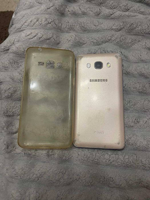 мобільний телефон Samsung Galaxy J5 (2016) 2/16