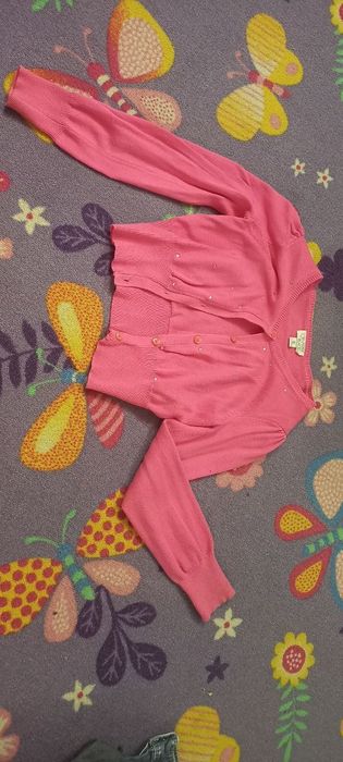 Гарненька кофтинка на дівчинку 7 років