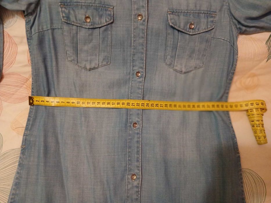 Віддам джинсову блузу H&M в доброму стані