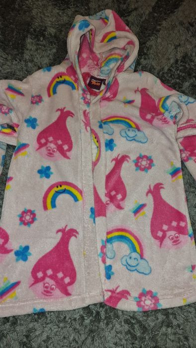 Szlafrok Dziewczęcy 110 116 Trolls grubszy porządny miękki róż tęcza