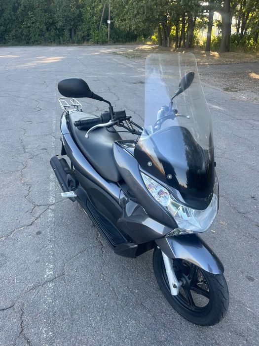 Honda pcx 150 максі скутер