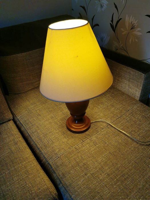 Lampka 58 cm wysokość 110 cm średnicy