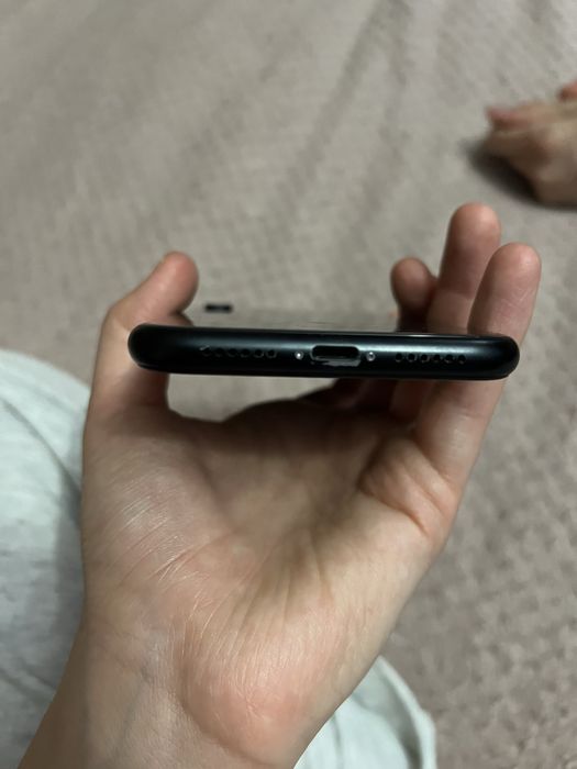 Продам айфон xr на 128гб