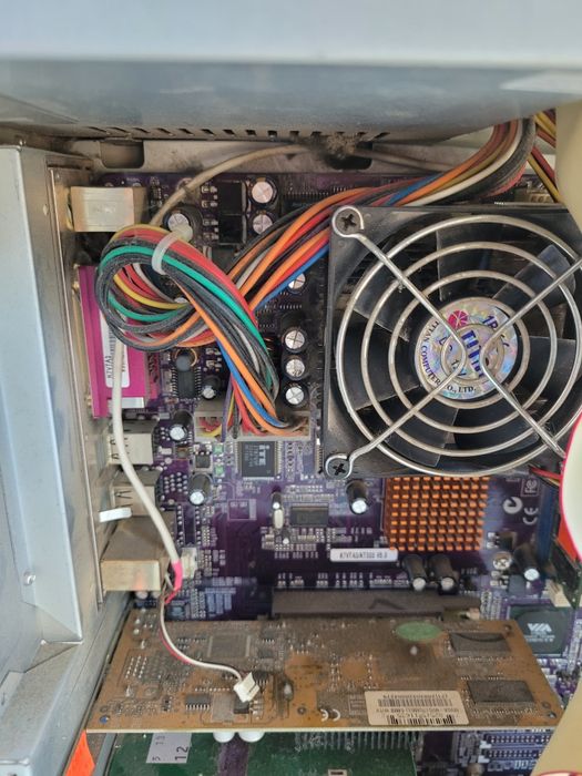 Komputer Codegen 6013L-G6  z lat 2000 retro