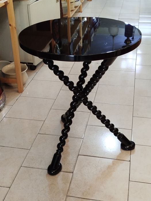 Mesa de Apoio Lacada