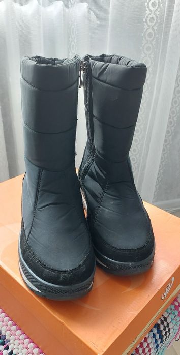 Продам зимние сапоги 37р.