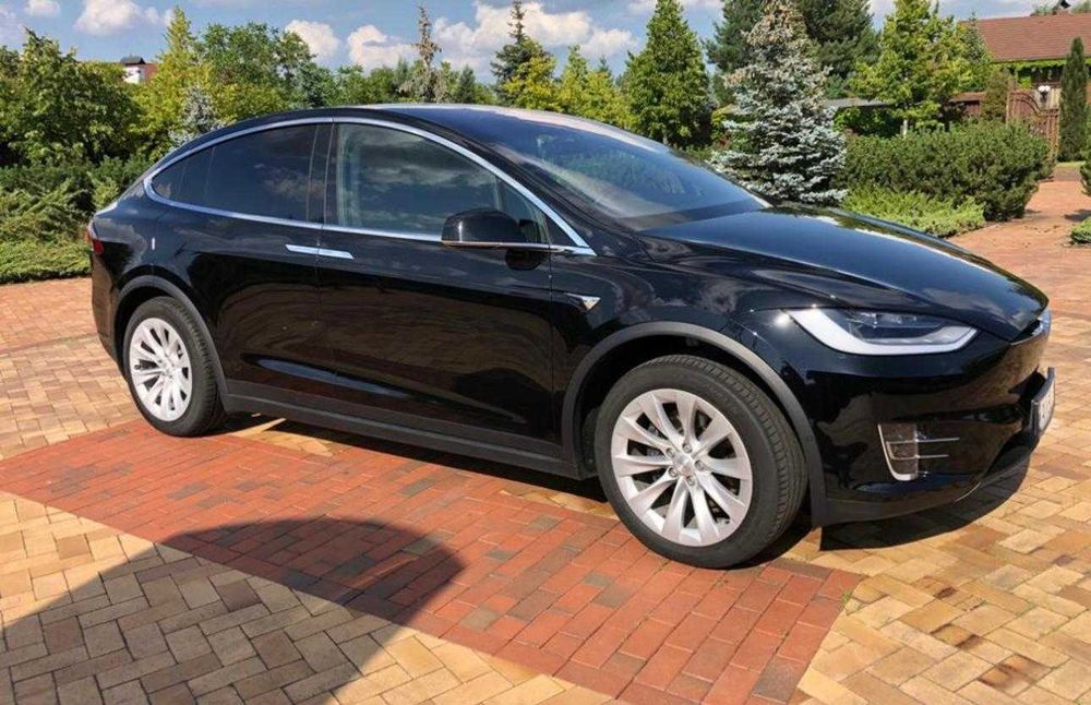 Tesla Model X LONG RANGE — 07/2020