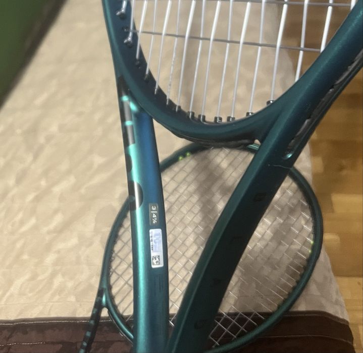 Vendo 2 Wilson Blade 98 V9 305 gr, 18/20 , L3.. e saco (oferta).. E stao em excelente estado, como novas.