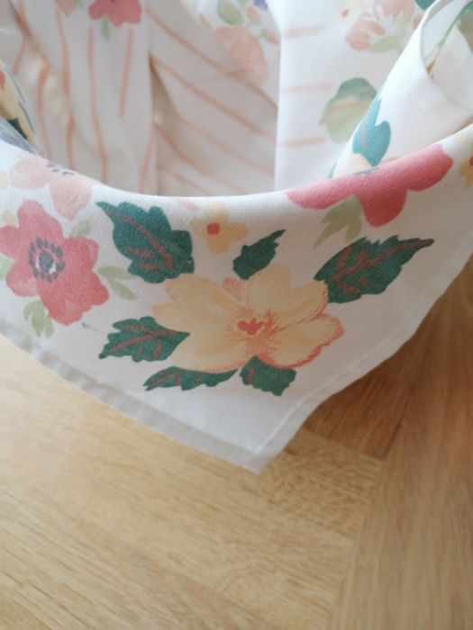 Kosz wiklinowy wielkanocny duże w komplecie z serwetą