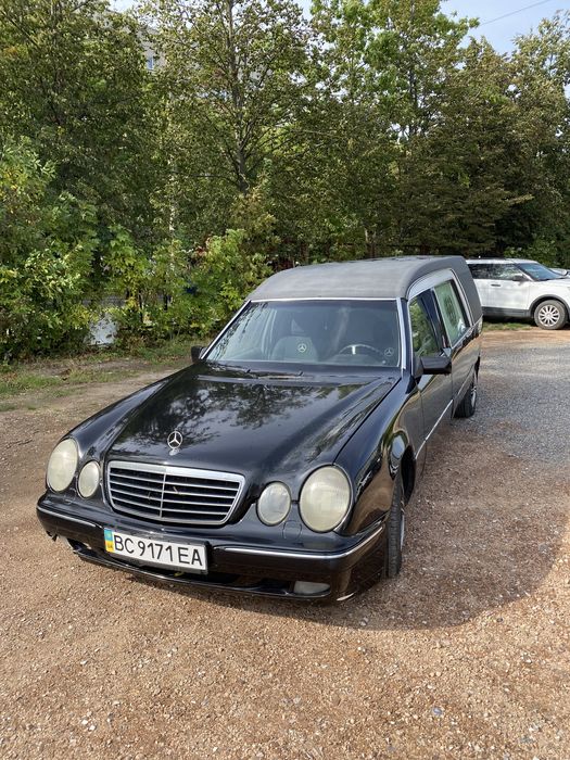 Mercedes катафалок