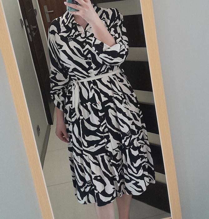 Sukienka midi zebra L-XXL  Nowa polecam