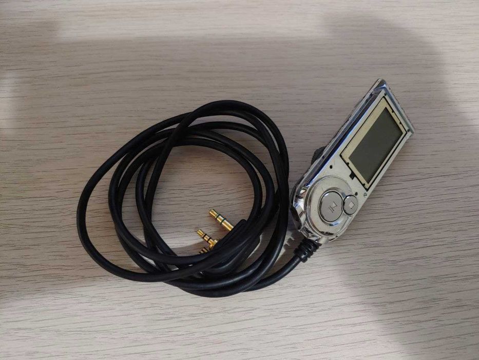 Плеер Iriver IMP-550 SlimX в нерабочем состоянии