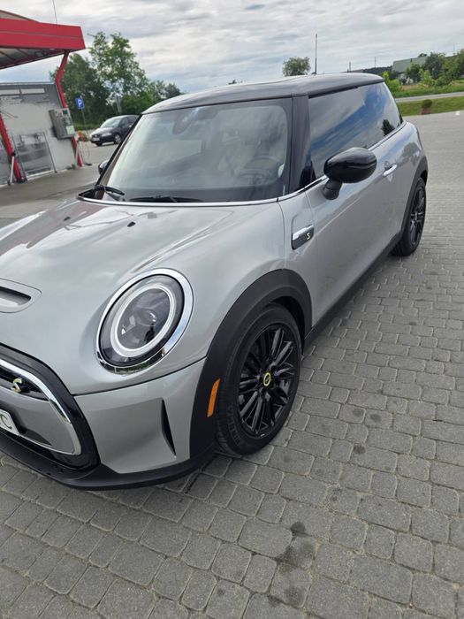 Mini Cooper SE 2023 електро