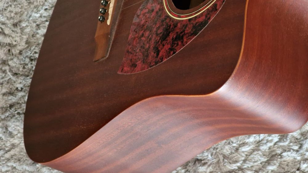 Guitarra electroacustica Ibanez como nova