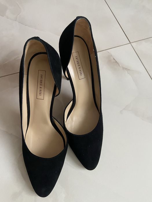 Жіночі туфлі