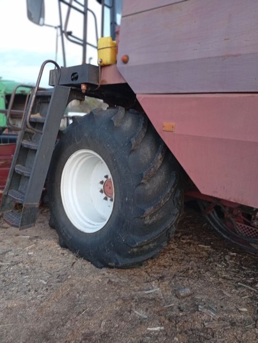 Комбайн Полесье КЗС1218