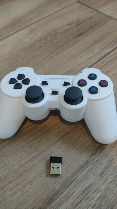 Kontrolery Esperanza do ps 4/pc