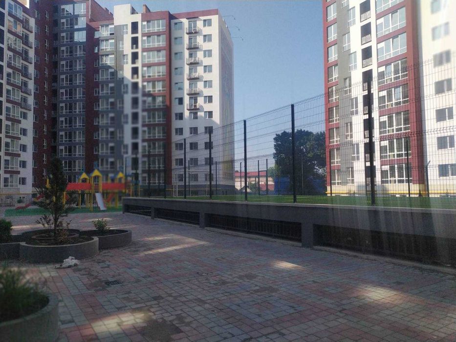 НАЙКРАЩА ЦІНА! 2-кімнатн 56,2 м² ЦЕНТР | Княгинин || $45,000