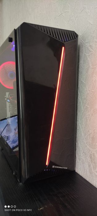 Продам красивый игровой компьютер.