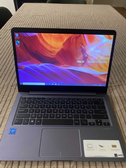 Portátil ASUS VivoBook E12 E203NA | 11.6" | Intel Celeron N3060 | 4GB RAM | Windows 10 Pro | Carregador