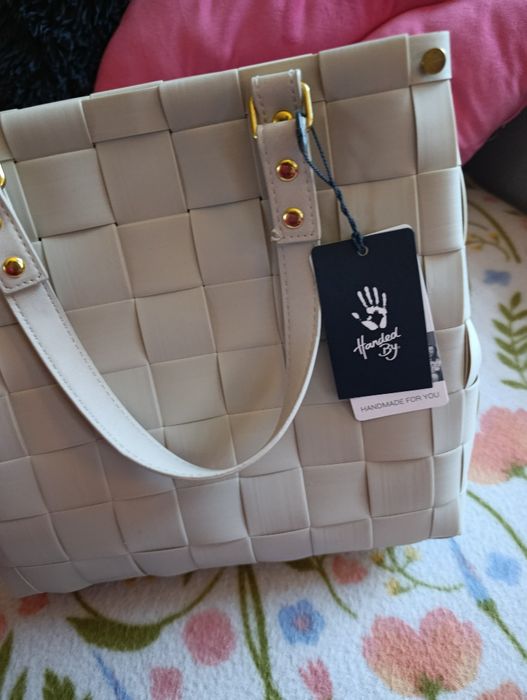 torebka handed by model: Charlotte BFC 700800