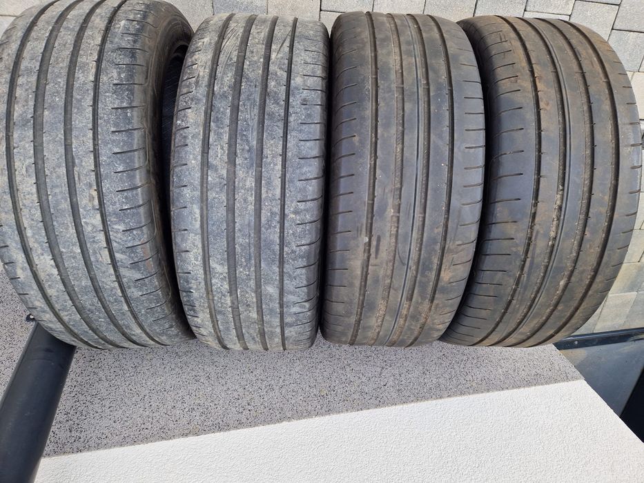 Opony letnie Good Year 255/45R20 105W