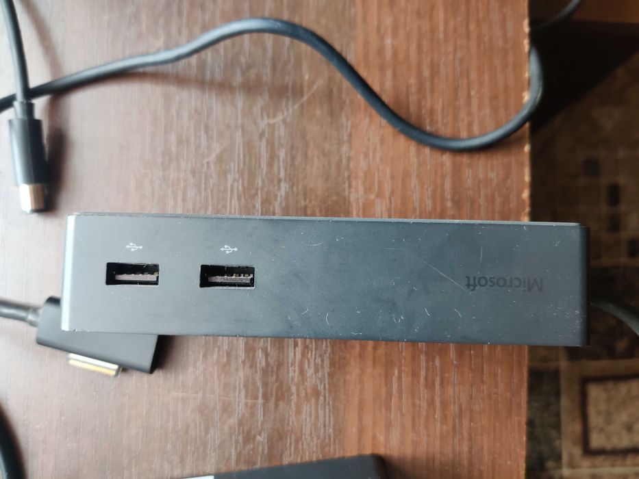 Док-станція Microsoft Model 1661 з БЖ (15V / 6.0A)