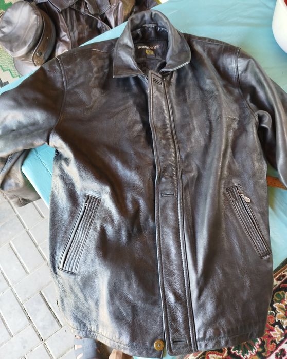 Продам кожаная куртка Romanoff