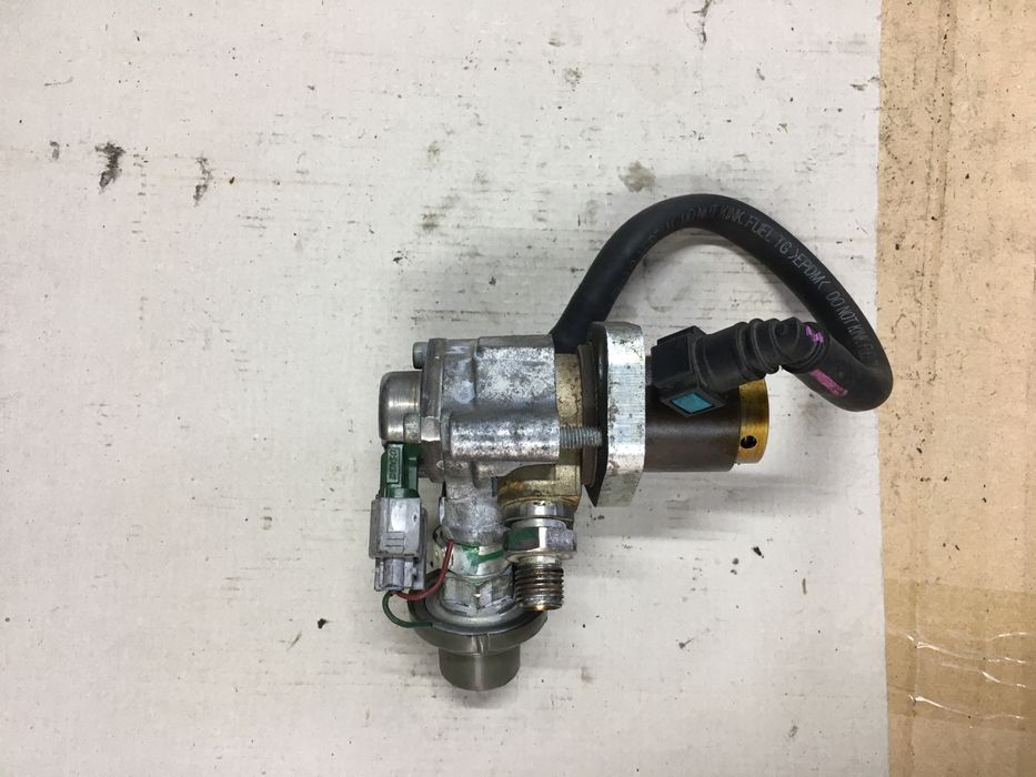 Насос паливний високого тиску ТНВД помпа Lexus GS. Lexus IS БЕНЗИН.