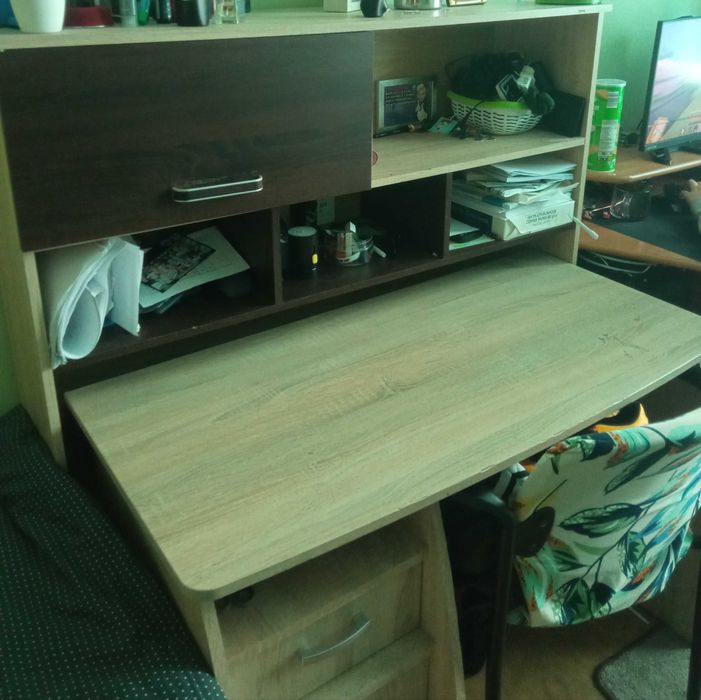 Zestaw mebli młodzieżowych