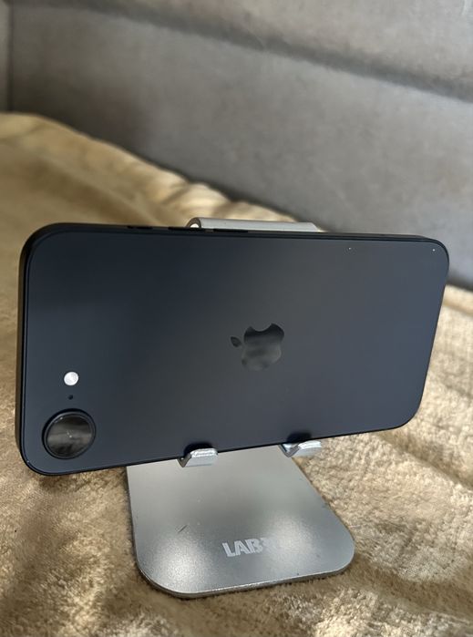 Iphone 16e 128GB estado novo. 400euros