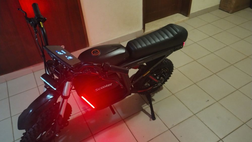 Vendo Iscooter DX5 max nova