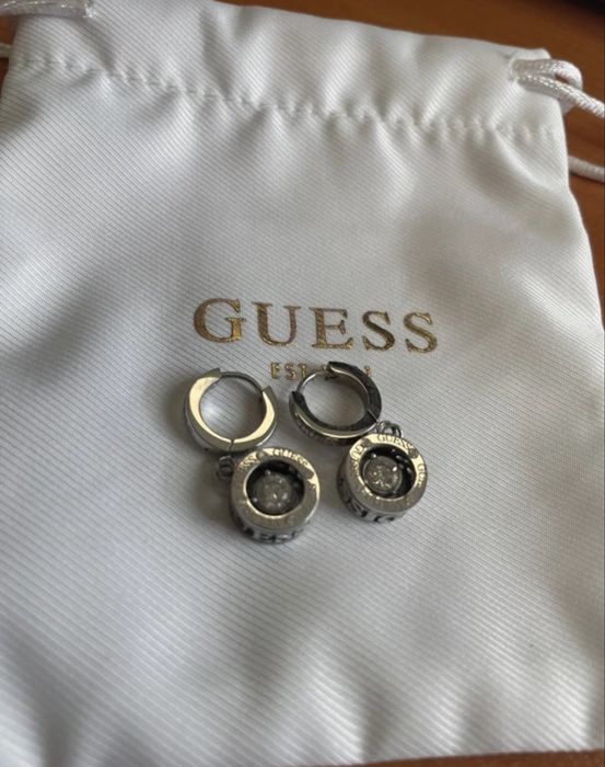 Kolczyki Guess stan idelany