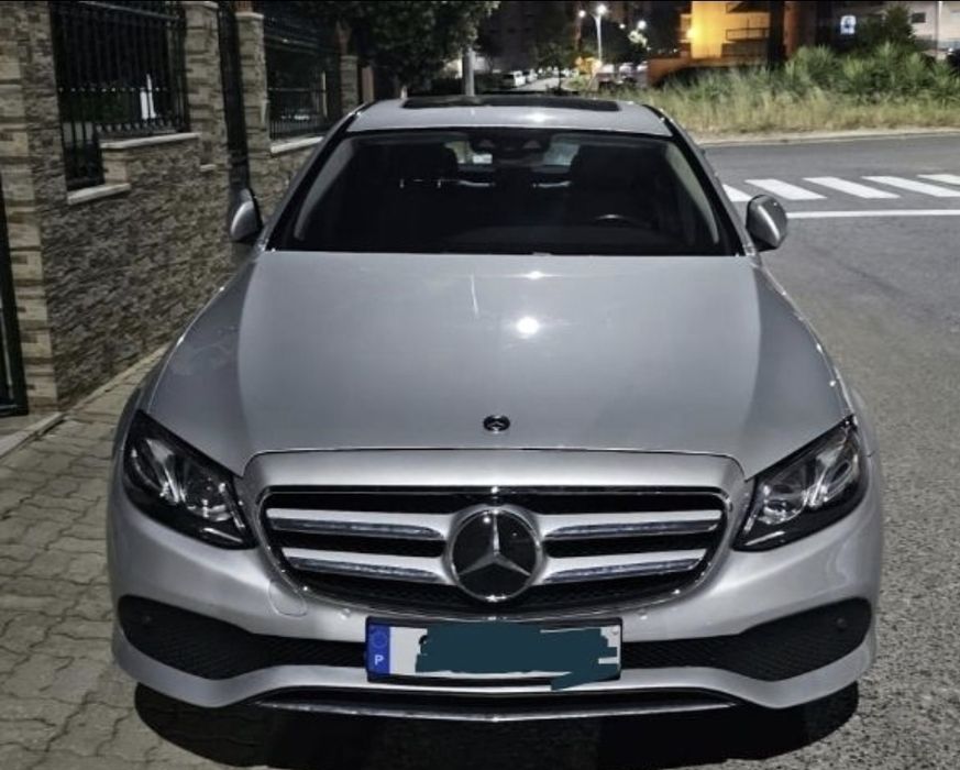 Mercedes 350e de  2019
 Híbrido de Luxo - Económico e