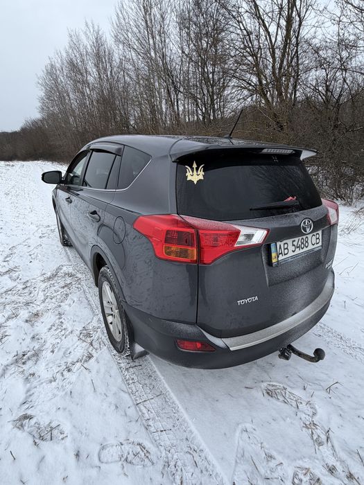 Toyta RAV 4 . 2014. 2.5 газ / бензин