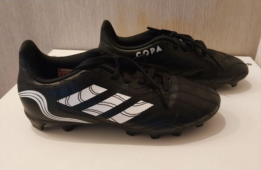 Buty piłkarskie_korki Adidas GY5012