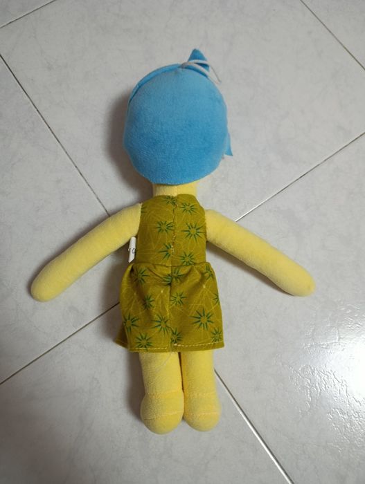 Boneco  da divertidamente e bolsa