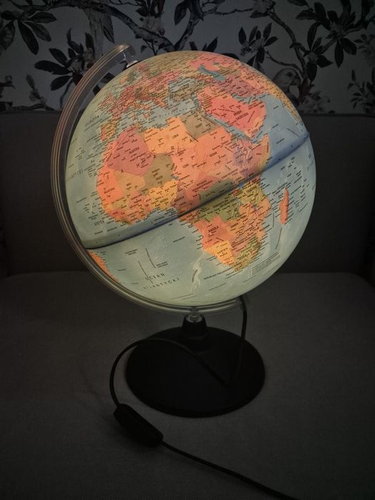 Globus lampka – dekoracyjny, mapa w języku polskim