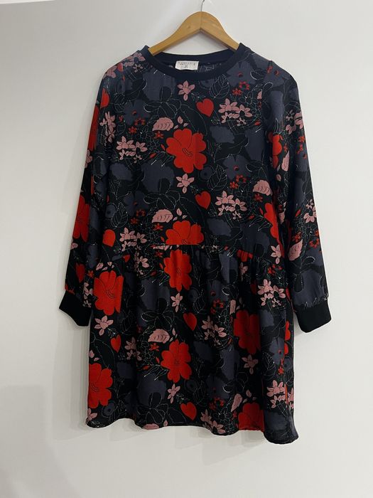 Сукня вільного крою розміру S