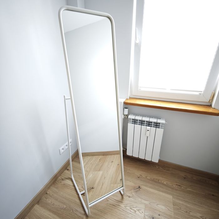 Lustro stojące Ikea Knapper
