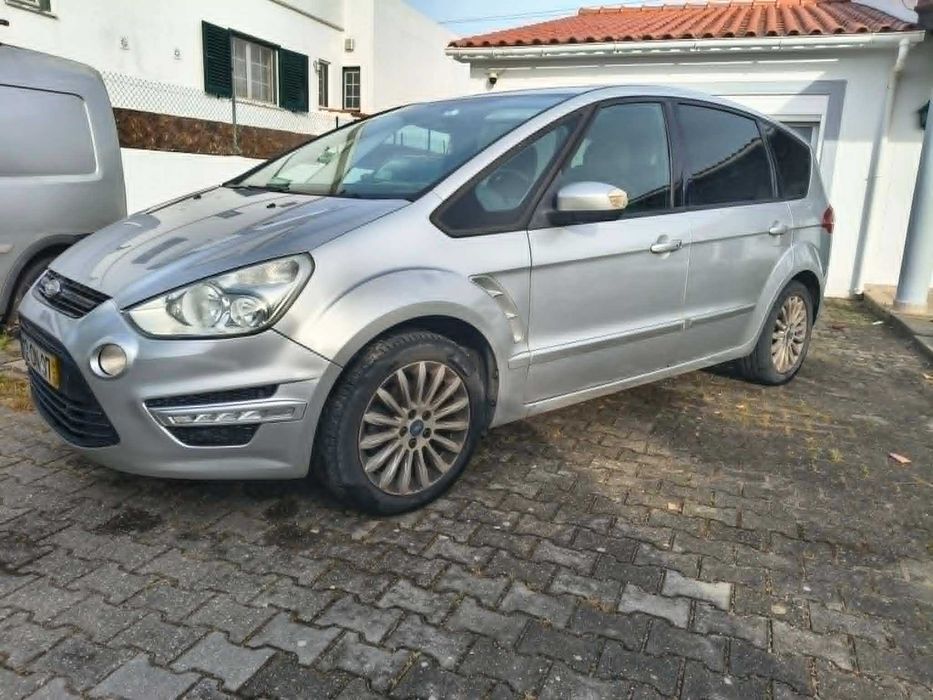 Ford S-Max — fotografia 3
