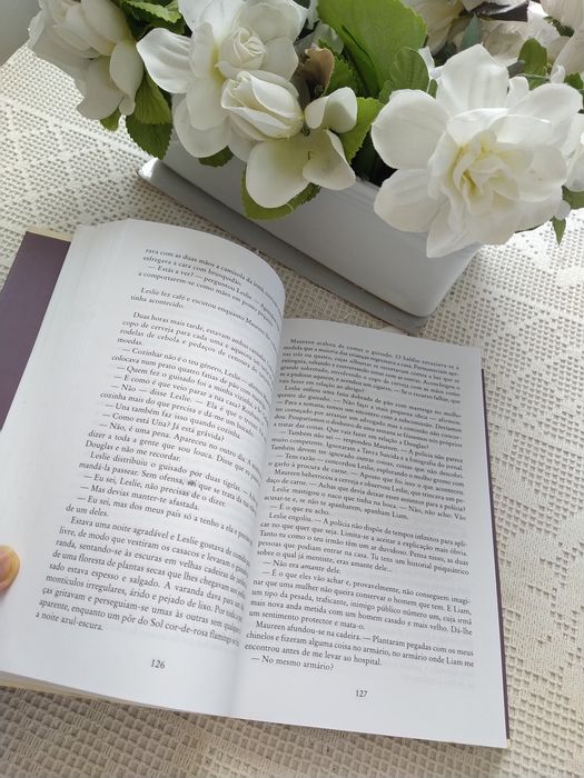 A Contas com o Passado - Denise Mina