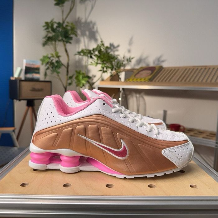 Кросівки Nike Shox R4 ЧИТАТИ ОПИС