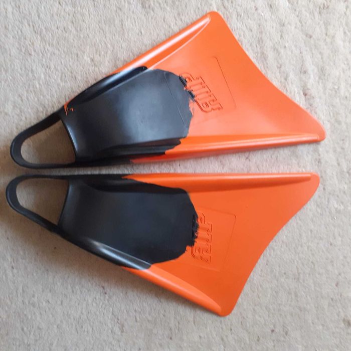 Pés de Pato de Bodyboard RIP assimétricos S/M